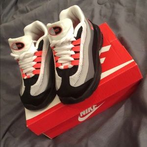 Nike little air max 95